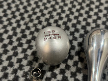 Load image into Gallery viewer, JDM shift knobs