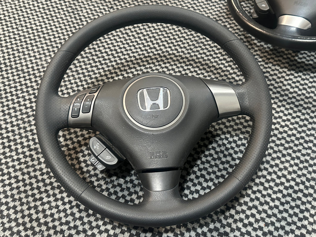 JDM Vinyl CL9 06-08 steering wheel