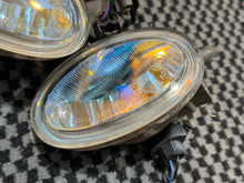 Load image into Gallery viewer, 04/05 blue/orange ion fog light