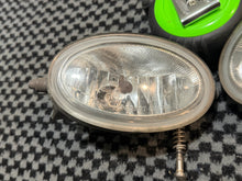 Load image into Gallery viewer, 04-05 Oem fog lights