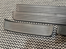Load image into Gallery viewer, CL7 Black Plastic Door Sills