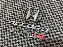 Load image into Gallery viewer, Euro R Trunk Badges