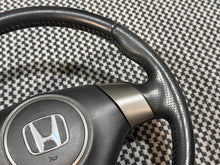 Load image into Gallery viewer, Cl9 JDM steering wheel with JDM airbag