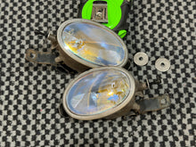 Load image into Gallery viewer, 06-08 JDM ion fog light retrofit kit