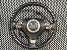 Load image into Gallery viewer, JDM RB1 steering wheel