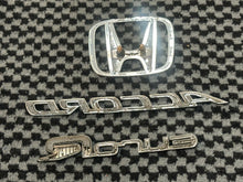 Load image into Gallery viewer, Euro R Trunk Badges#2