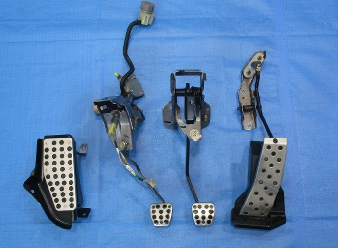 CL7 Euro R Pedal set (Japan Inventory)
