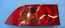 Load image into Gallery viewer, 06-08 Amber Corner Tail Light pair (Japan Inventory)