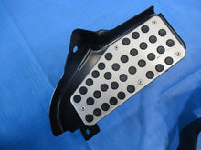Load image into Gallery viewer, CL7 Euro R Pedal set (Japan Inventory)